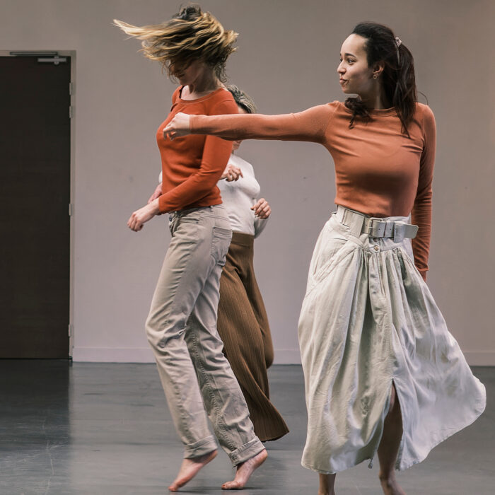 Atelier chorégraphique participatif « Si on dansait ? » – Cie Écoute s’il danse